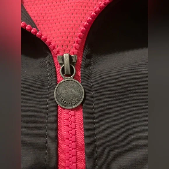 Bench Light Jacket - Picture 4 of 6